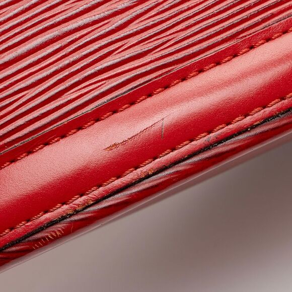 Louis Vuitton Vintage Epi Leather St. Jacques PM Shoulder Bag - Picture 16 of 16